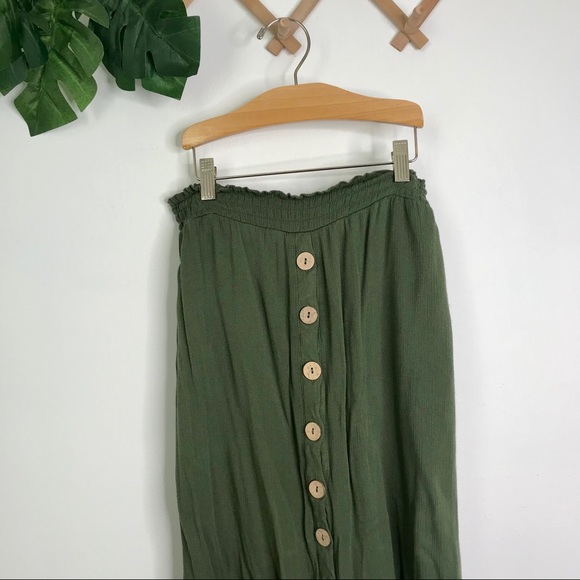 Francescas Harper Heritage olive skirt button down - Picture 2 of 11
